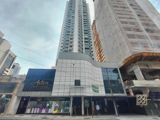 Apartamento 1 quarto e 1 banheiro, para alugar, no bairro Centro em Curitiba