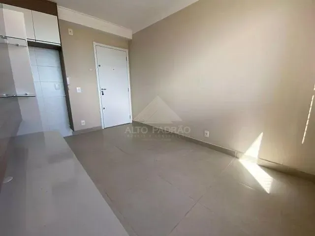 Apartamento 2 quartos e 1 banheiro, para alugar, no bairro Parque São Vicente em Mauá