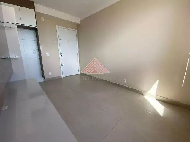 Apartamento 2 quartos e 1 banheiro, para alugar, no bairro Parque São Vicente em Mauá