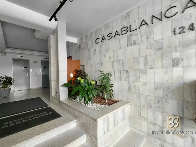 Apartamento 1 quarto e 1 banheiro, para alugar, no bairro Centro em Curitiba