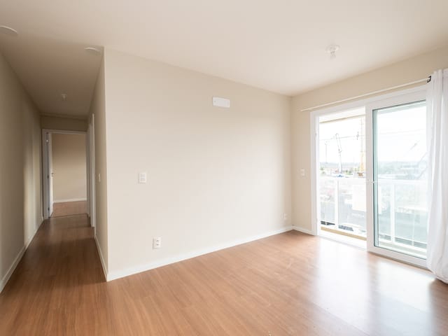 Foto do Apartamento - Apartamento para venda e locação no Viver Quartier, Três Vendas - com 57 m², 2 quartos, sacada com churrasqueira e vaga. | UP Imóveis