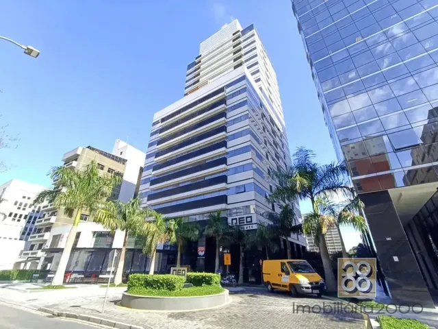 Apartamento 1 quarto e 1 banheiro, para alugar, no bairro Centro Cívico em Curitiba