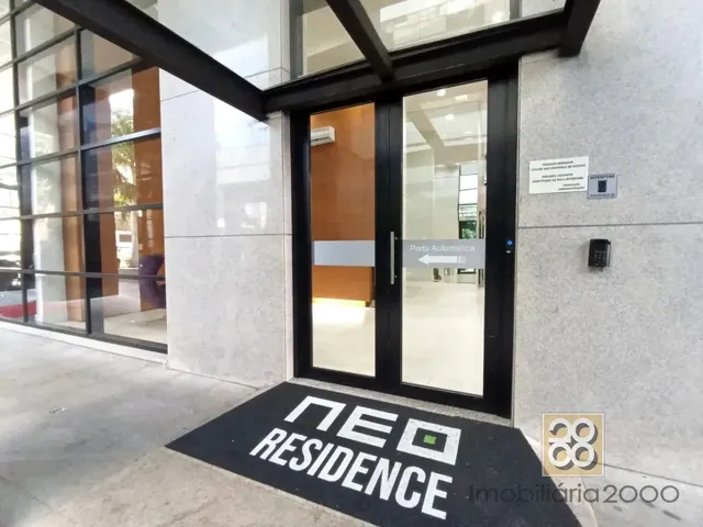 Apartamento 1 quarto e 1 banheiro, para alugar, no bairro Centro Cívico em Curitiba