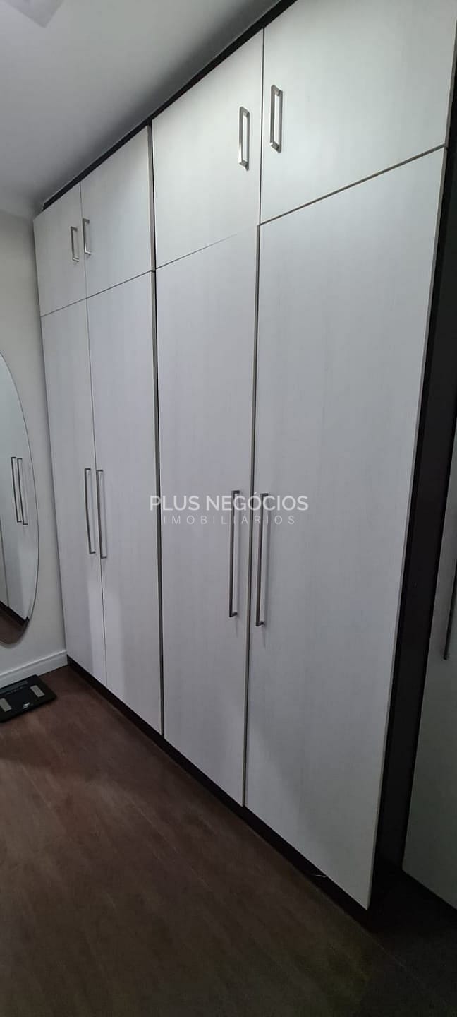 Apartamento à venda com 3 quartos, 72m² - Foto 2