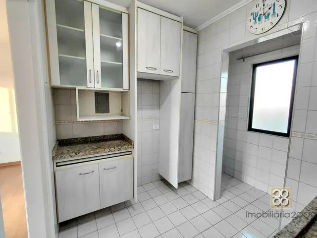 Apartamento 3 quartos e 1 banheiro, para alugar, no bairro Boqueirão em Curitiba