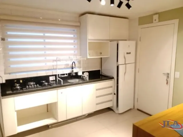 Apartamento 2 quartos e 2 banheiros, para alugar, no bairro Boa Vista em Curitiba