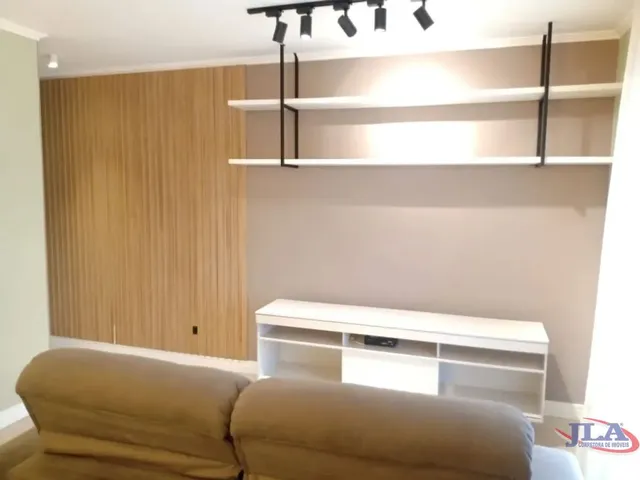 Apartamento 2 quartos e 2 banheiros, para alugar, no bairro Boa Vista em Curitiba