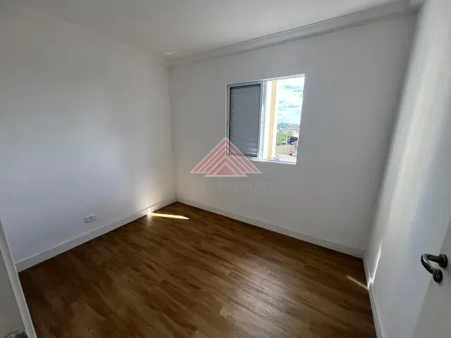 Apartamento 2 quartos e 1 banheiro, à venda, no bairro Vila Falchi em Mauá