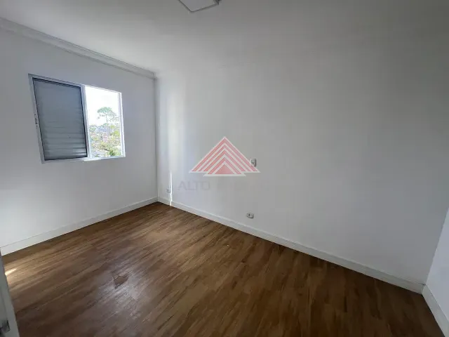 Apartamento 2 quartos e 1 banheiro, à venda, no bairro Vila Falchi em Mauá