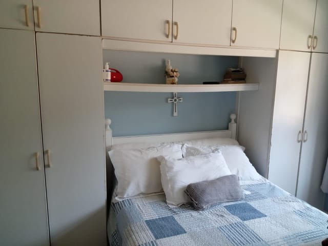 Apartamento 1 quarto e 1 banheiro, à venda, no bairro Bingen em Petrópolis