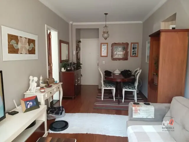 Apartamento 1 quarto e 1 banheiro, à venda, no bairro Bingen em Petrópolis
