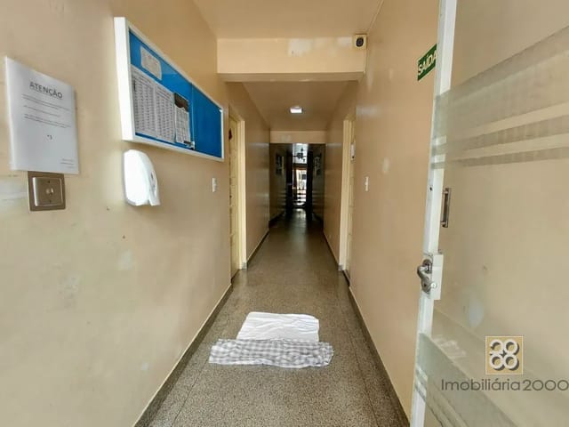 Apartamento 2 quartos e 1 banheiro, para alugar, no bairro Jardim Botânico em Curitiba