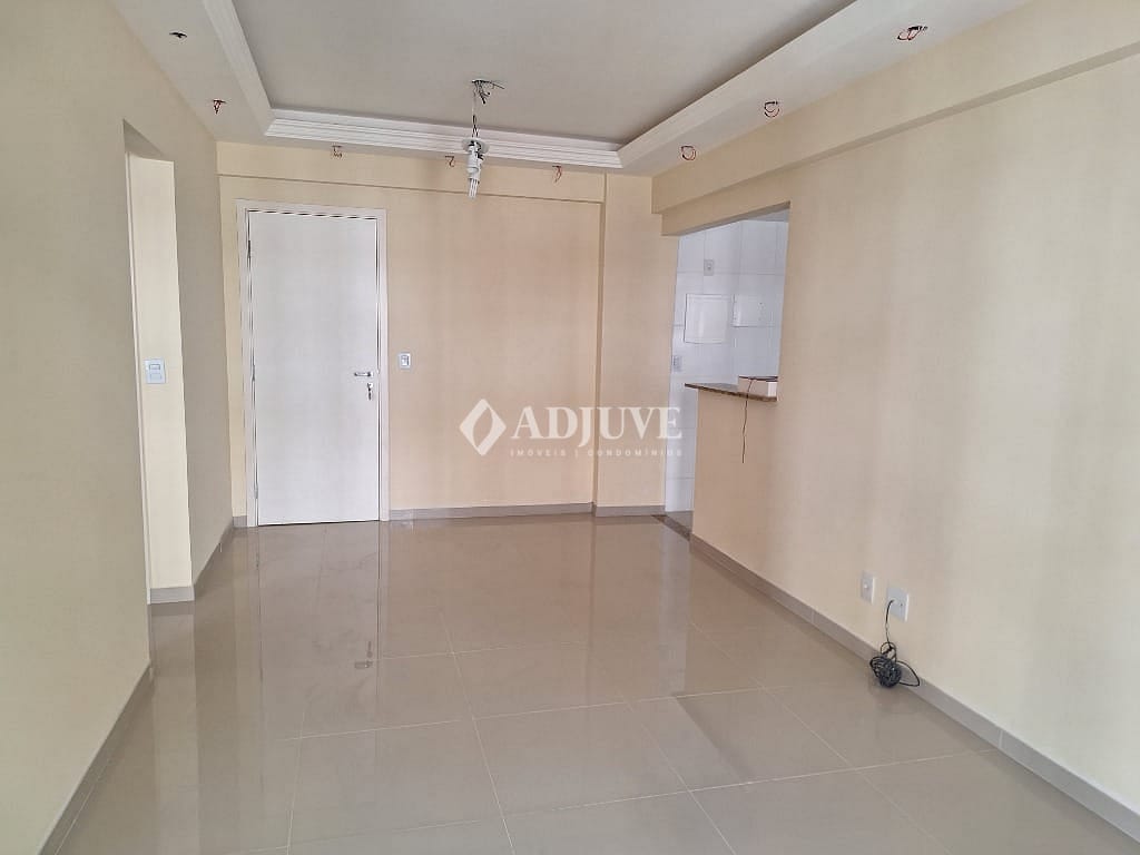 Apartamento à venda e aluguel com 2 quartos, 71m² - Foto 4