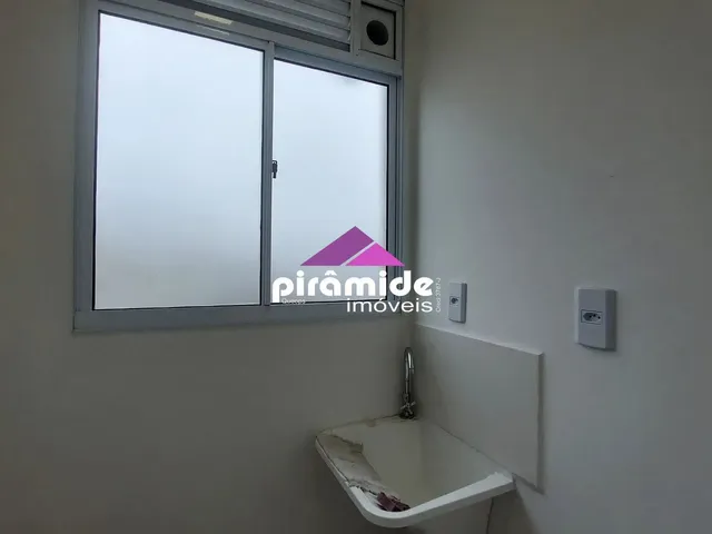 Apartamento com 10m² 2 quartos e 1 banheiro, à venda, no bairro Parque dos Ipês em São José Dos Campos