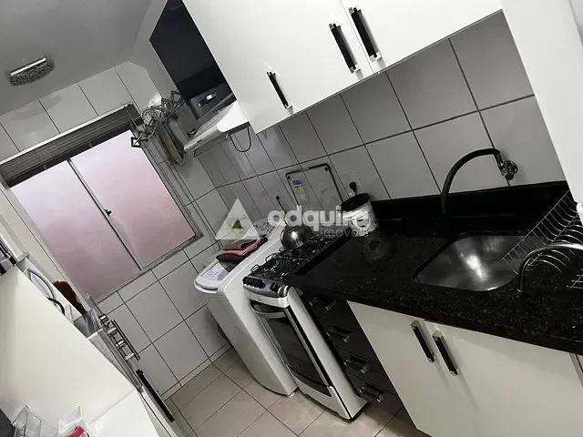 Apartamento com 56m² 2 quartos e 1 banheiro, à venda, no bairro Uvaranas em Ponta Grossa