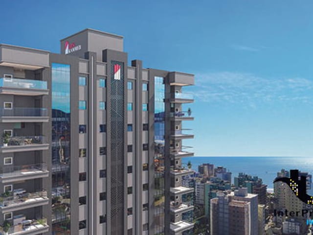 Apartamento à venda, no bairro Meia Praia em Itapema