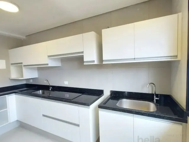 Apartamento 2 quartos e 1 banheiro, para alugar, no bairro Guaíra em Curitiba