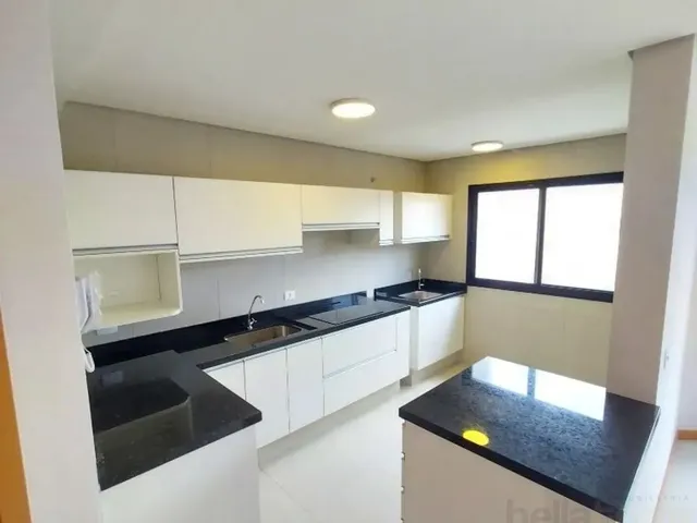 Apartamento 2 quartos e 1 banheiro, para alugar, no bairro Guaíra em Curitiba