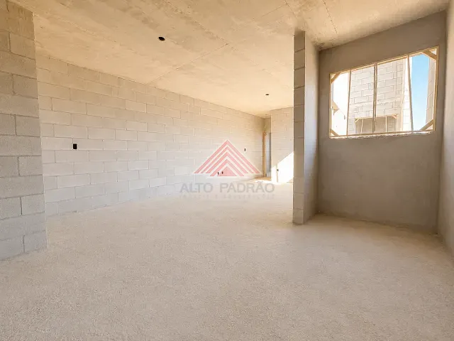 Apartamento 2 quartos e 2 banheiros, à venda, no bairro Vila Nossa Senhora das Vitórias em Mauá