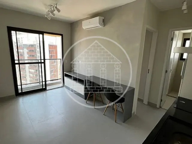 Apartamento com 32m² 1 quarto e 1 banheiro, à venda, no bairro Jardim das Acácias em São Paulo