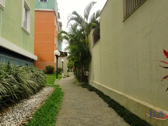 Apartamento 3 quartos e 1 banheiro, para alugar, no bairro Cabral em Curitiba