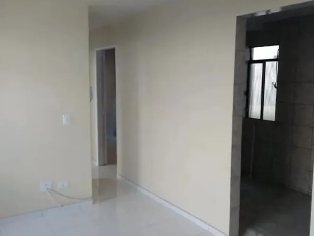 Apartamento 2 quartos e 1 banheiro, para alugar, no bairro Boa Vista em Curitiba