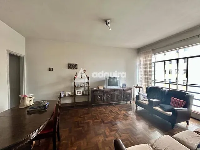 Apartamento com 146m² 3 quartos e 2 banheiros, à venda, no bairro Centro em Ponta Grossa