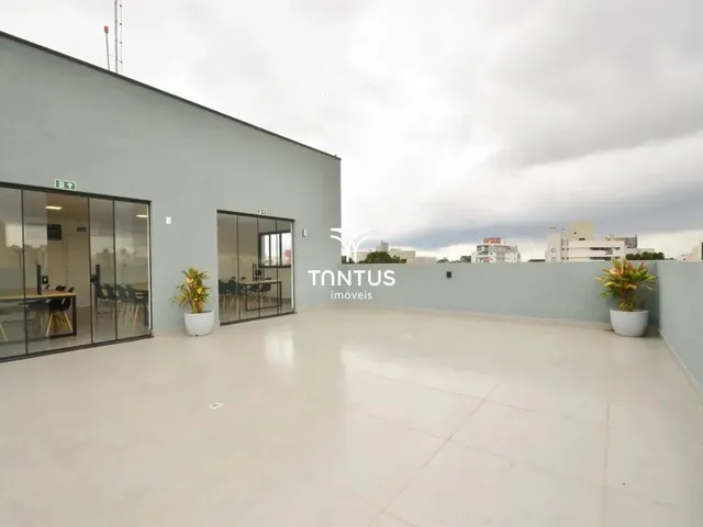 Apartamento 2 quartos e 2 banheiros, à venda, no bairro Água Verde em Curitiba