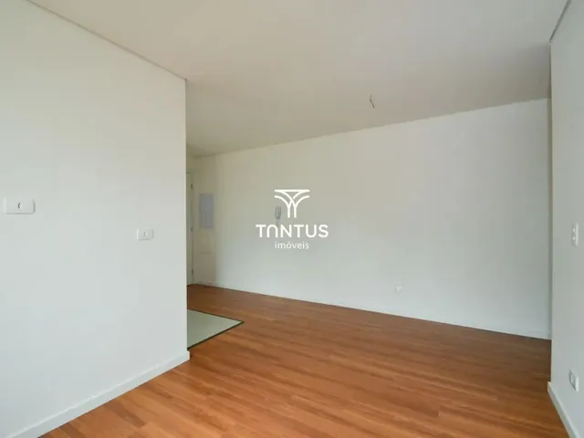 Apartamento 2 quartos e 2 banheiros, à venda, no bairro Água Verde em Curitiba