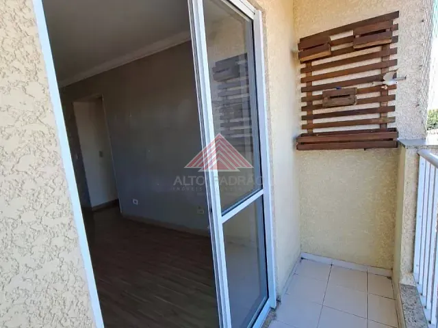 Apartamento 2 quartos e 1 banheiro, à venda, no bairro Vila Assis Brasil em Mauá