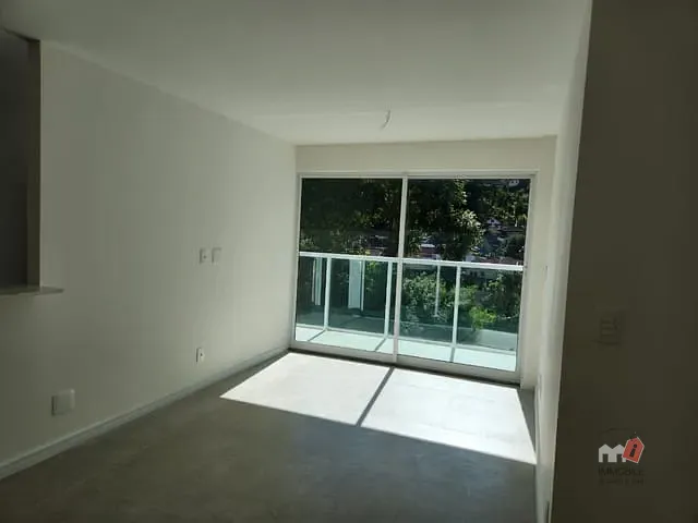 Apartamento 2 quartos e 1 banheiro, à venda, no bairro Retiro em Petrópolis