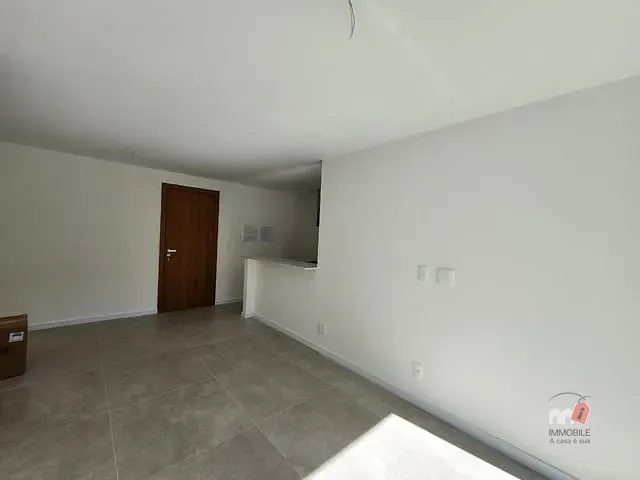 Apartamento 2 quartos e 1 banheiro, à venda, no bairro Retiro em Petrópolis