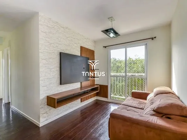 Apartamento 3 quartos e 1 banheiro, para alugar, no bairro Campo Comprido em Curitiba