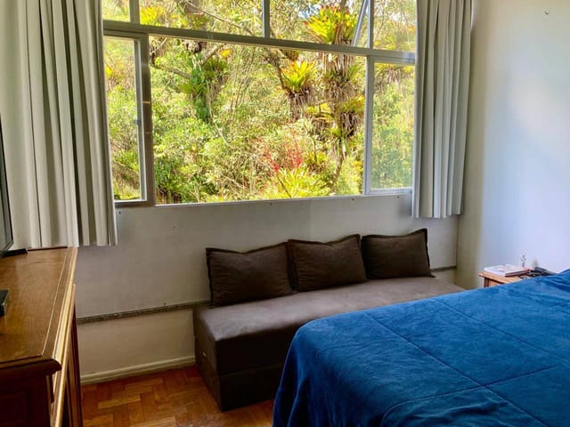 Apartamento 1 quarto e 1 banheiro, à venda, no bairro Independência em Petrópolis