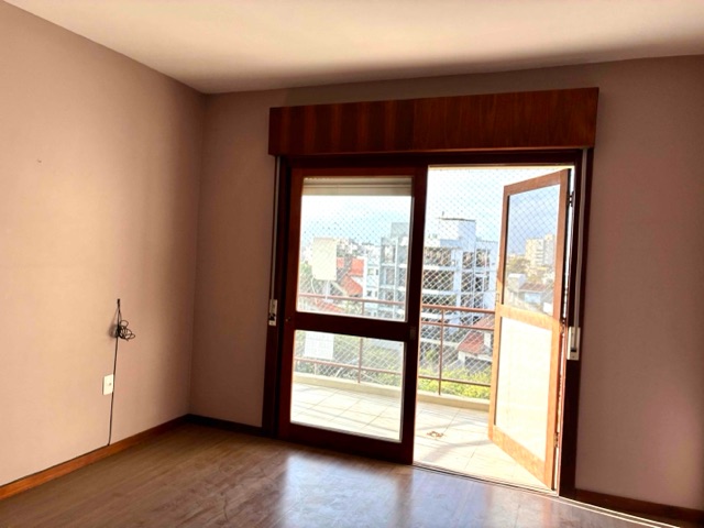Apartamento com 199m² 3 quartos e 2 banheiros, à venda, no bairro Centro em Pelotas