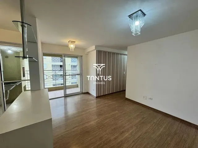 Apartamento 2 quartos e 1 banheiro, para alugar, no bairro Jardim Guairacá em Pinhais
