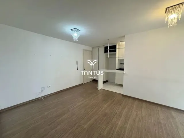 Apartamento 2 quartos e 1 banheiro, para alugar, no bairro Jardim Guairacá em Pinhais