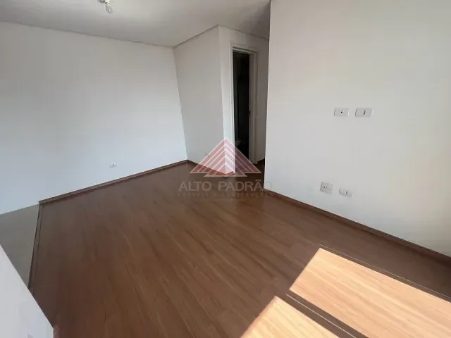 Apartamento 2 quartos e 1 banheiro, à venda, no bairro Vila Nossa Senhora das Vitórias em Mauá