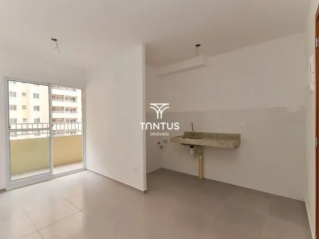 Apartamento 2 quartos e 1 banheiro, à venda, no bairro Bairro Alto em Curitiba