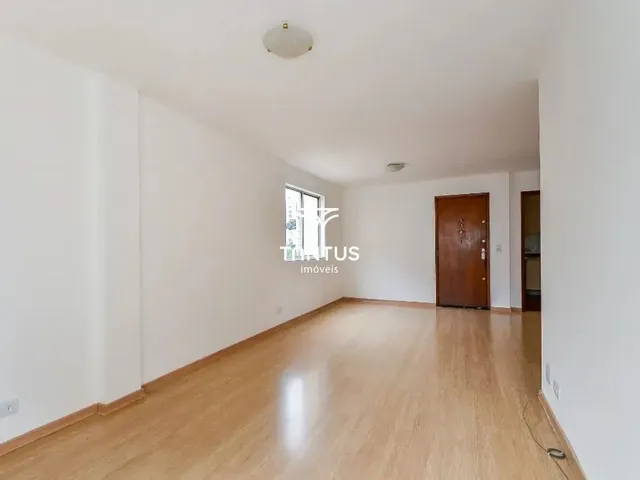 Apartamento 3 quartos e 2 banheiros, para alugar, no bairro Alto da Glória em Curitiba