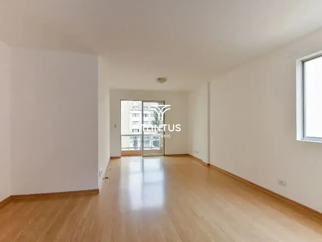 Apartamento 3 quartos e 2 banheiros, para alugar, no bairro Alto da Glória em Curitiba