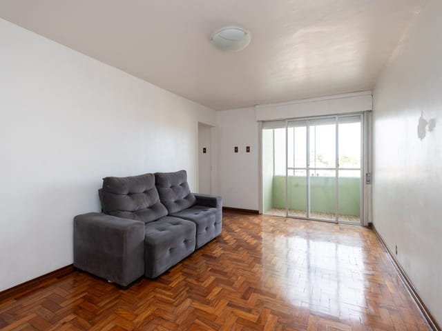 Apartamento 3 quartos e 2 banheiros, à venda ou para alugar, no bairro Centro em Pelotas