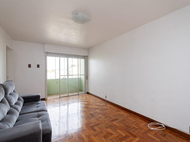 Apartamento 3 quartos e 2 banheiros, à venda ou para alugar, no bairro Centro em Pelotas