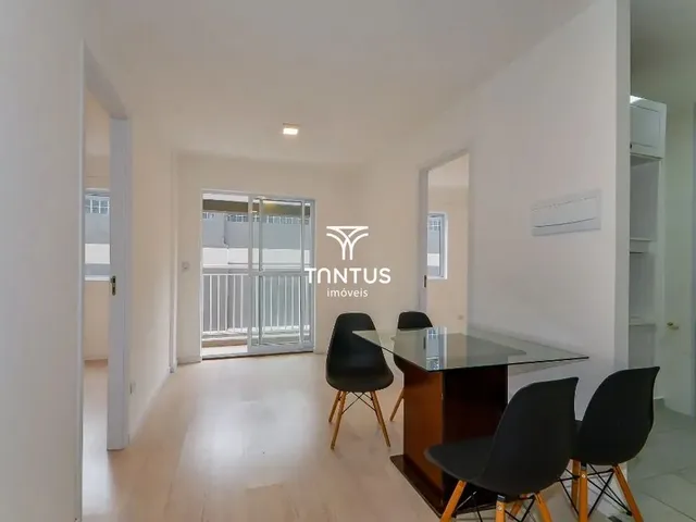 Apartamento 2 quartos e 1 banheiro, para alugar, no bairro Capão Raso em Curitiba