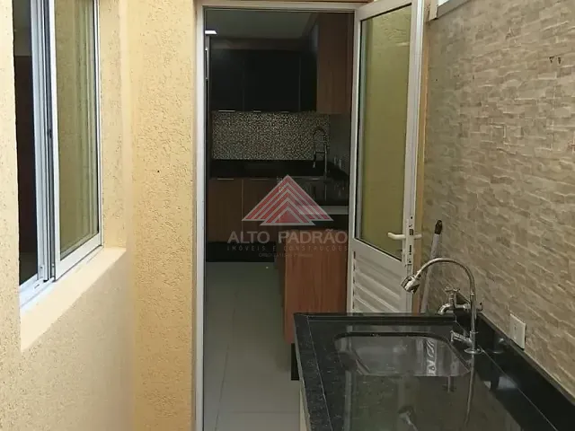 Apartamento 2 quartos e 1 banheiro, à venda, no bairro Vila Falchi em Mauá