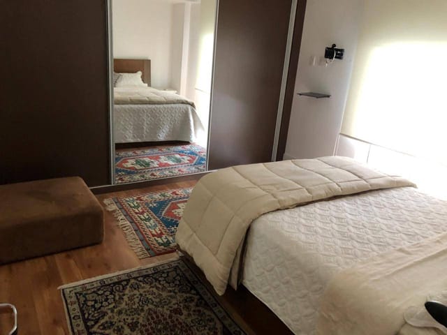 Apartamento 2 quartos e 1 banheiro, à venda, no bairro Bingen em Petrópolis