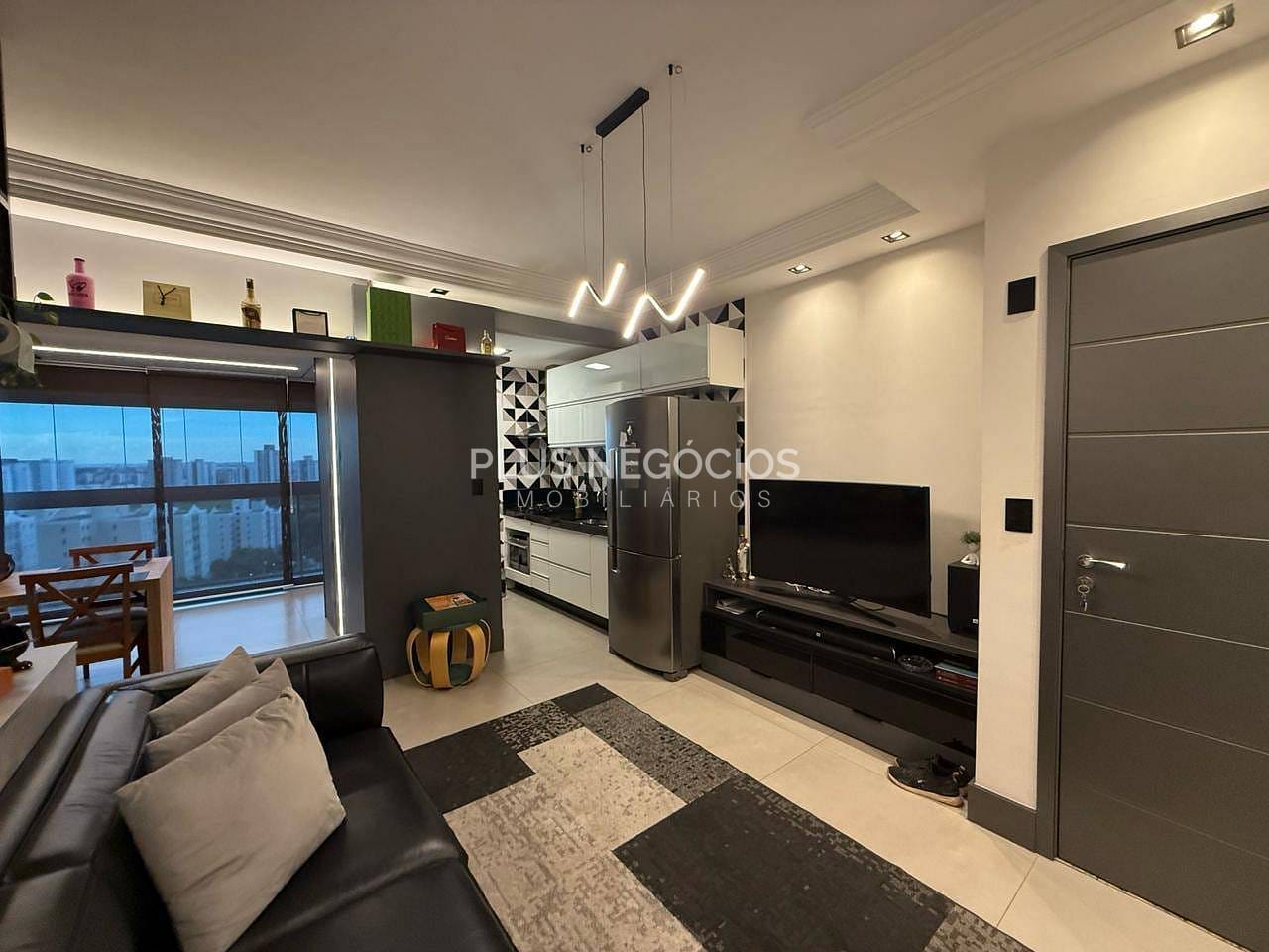 Apartamento à venda com 1 quarto, 50m² - Foto 1