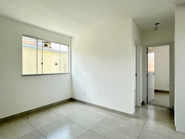 Foto do Apartamento - Apartamento para locação com 2 quartos e uma vaga coberta, Planalto, Belo Horizonte, MG | Deltalar Imóveis