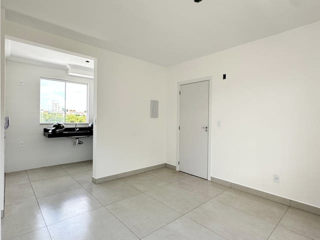 Foto do Apartamento - Apartamento para locação com 2 quartos e uma vaga coberta, Planalto, Belo Horizonte, MG | Deltalar Imóveis