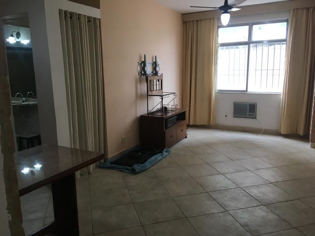 Apartamento 1 quarto e 2 banheiros, à venda, no bairro Maracanã em Rio de Janeiro